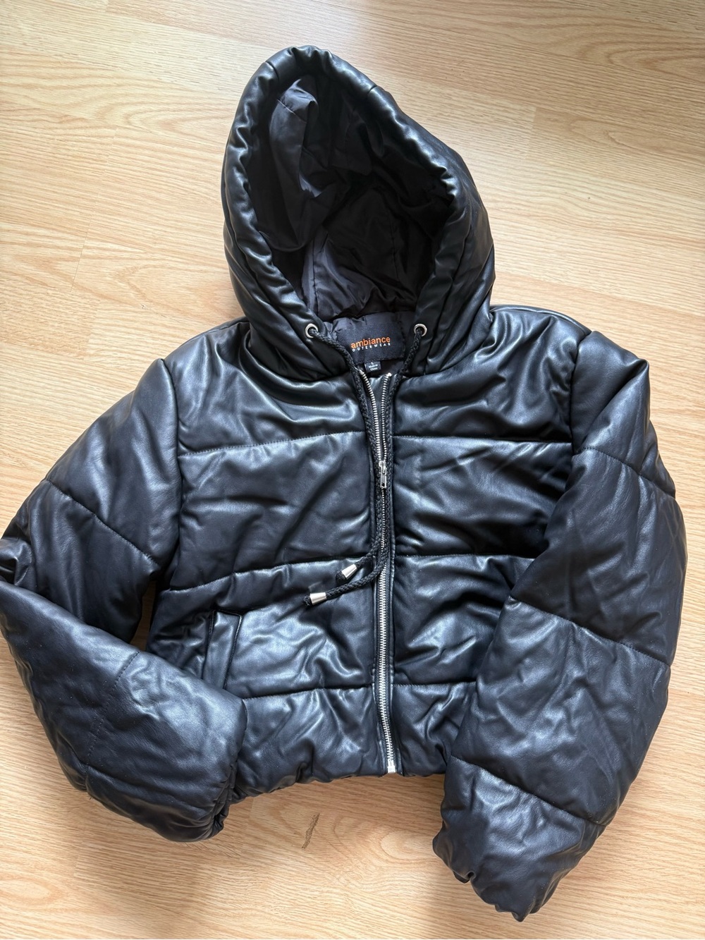Ambience outerwear women’s cropped black puffer jacket size large